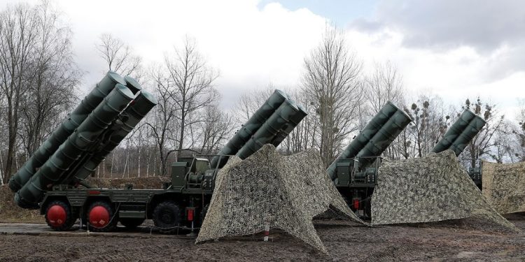 15 ਸ਼ਹਿਰਾਂ ਤੇ ਪਾਕਿ ਦਾ ਹਮਲਾ ਅਸਫਲ, S-400 ਨੇ ਪਾਕਿਸਤਾਨੀ ਮਿਜ਼ਾਈਲਾਂ ਨੂੰ ਤਬਾਹ ਕਰ ਦਿੱਤਾ।